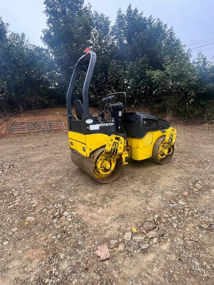 2006 bomag 120 roller - Image 3