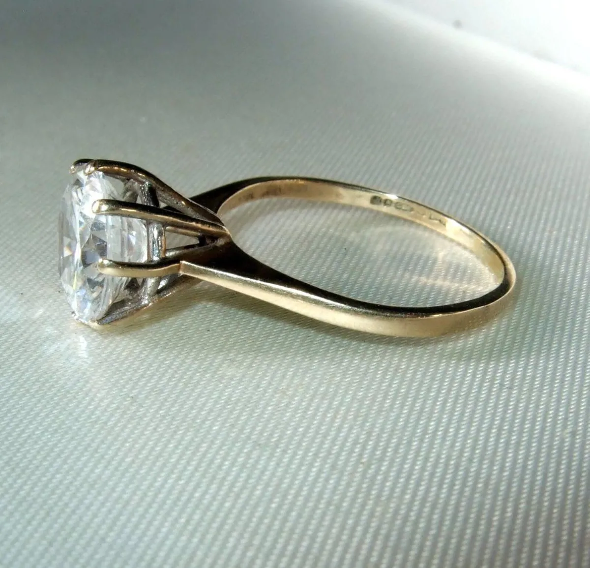 Vintage Hallmarked 9ct Gold Solitaire - Image 4