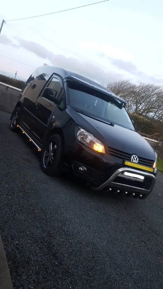 Vw Caddy Test & Tax - Image 3
