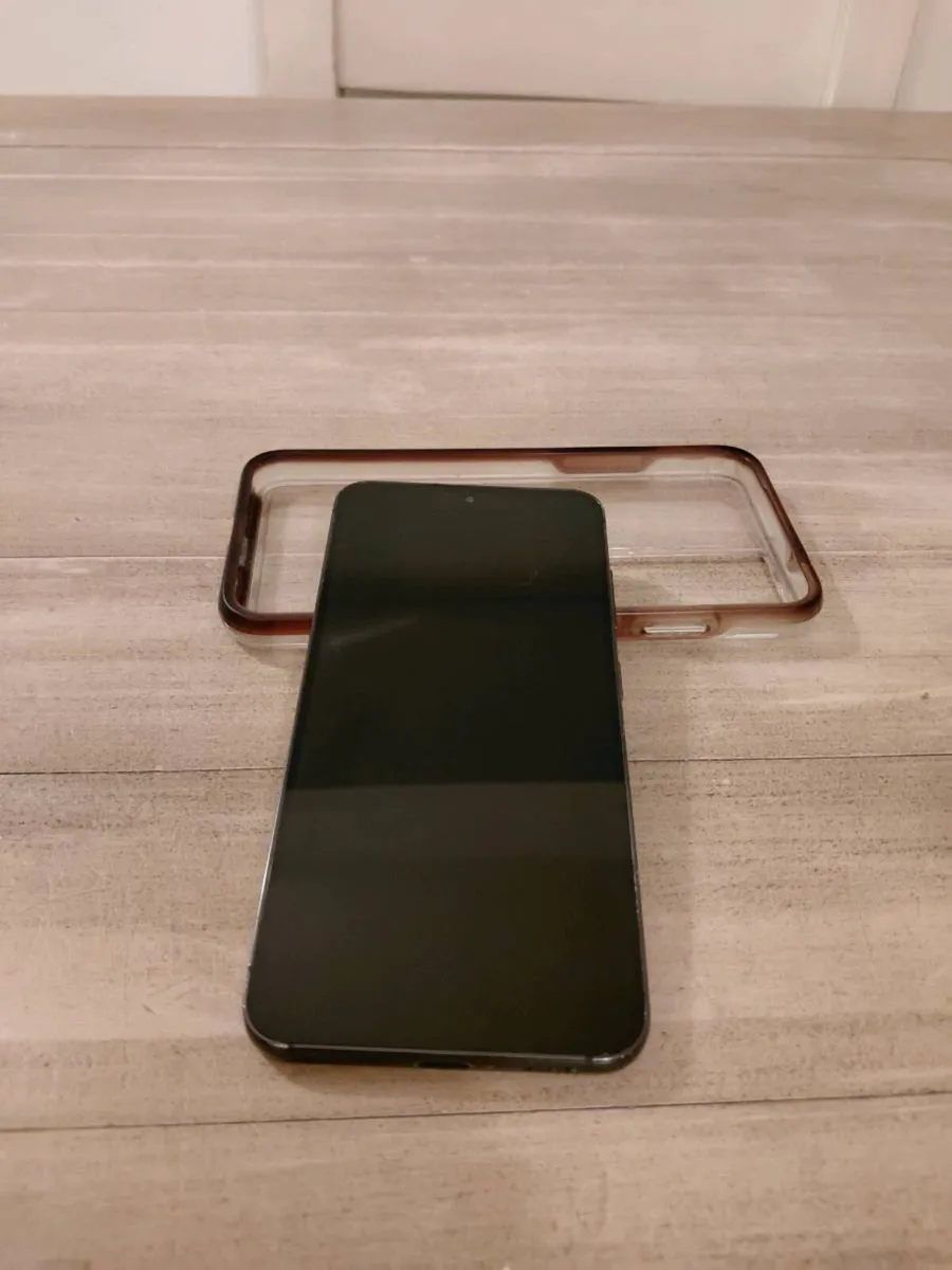 Samsung s22 - Image 1