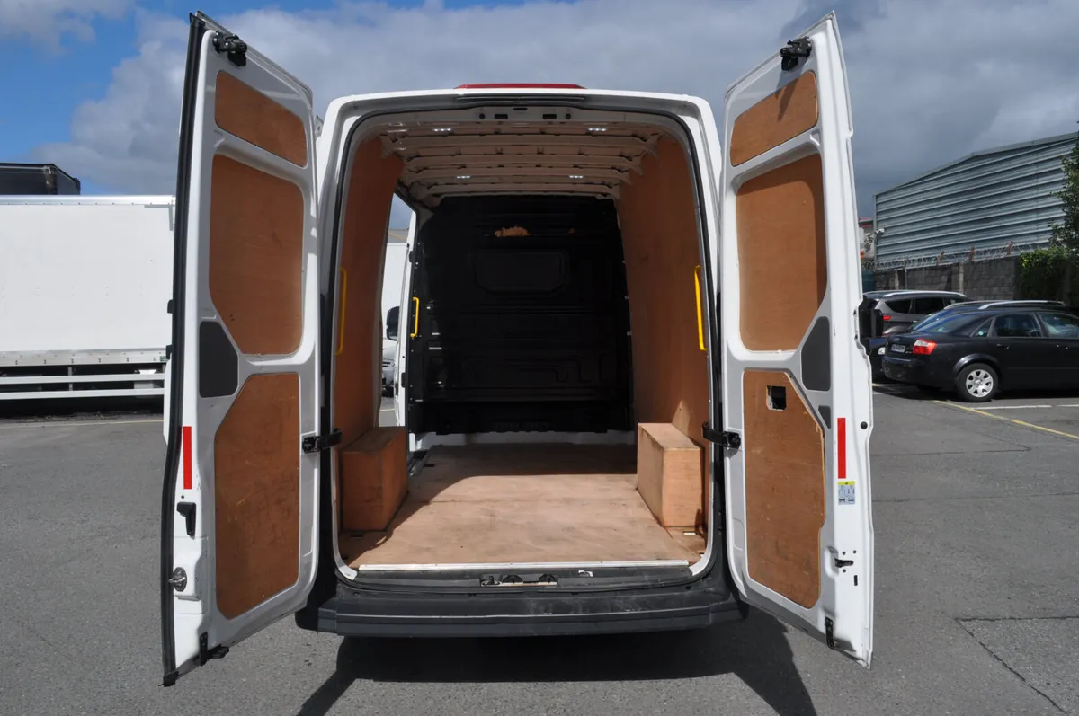 MAN TGE MWB Van - Image 2