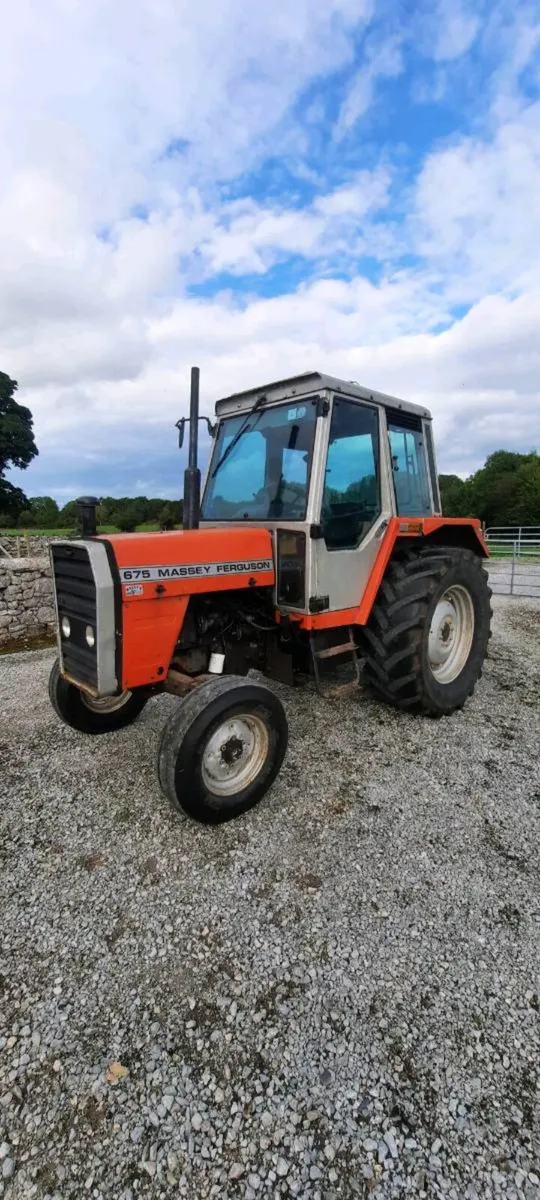 Massey Ferguson 675 - Image 1
