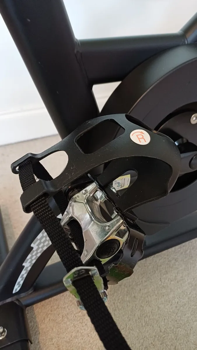 Exercise bike G6 - Image 2