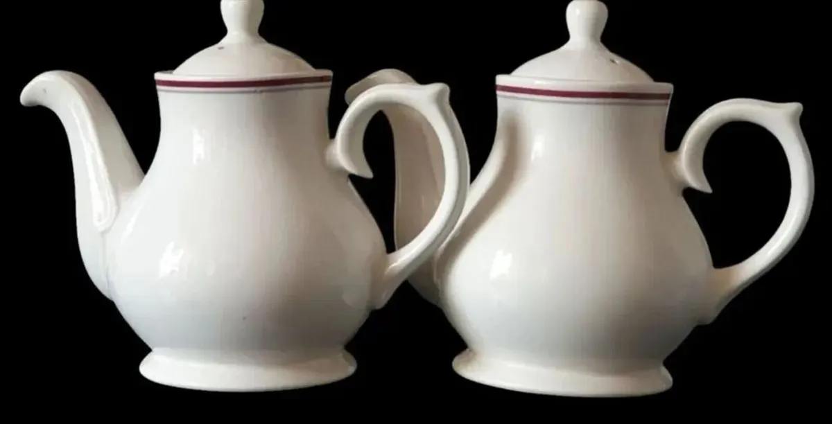 Pair Of Vintage Churchill Hotelware Pots - Image 4