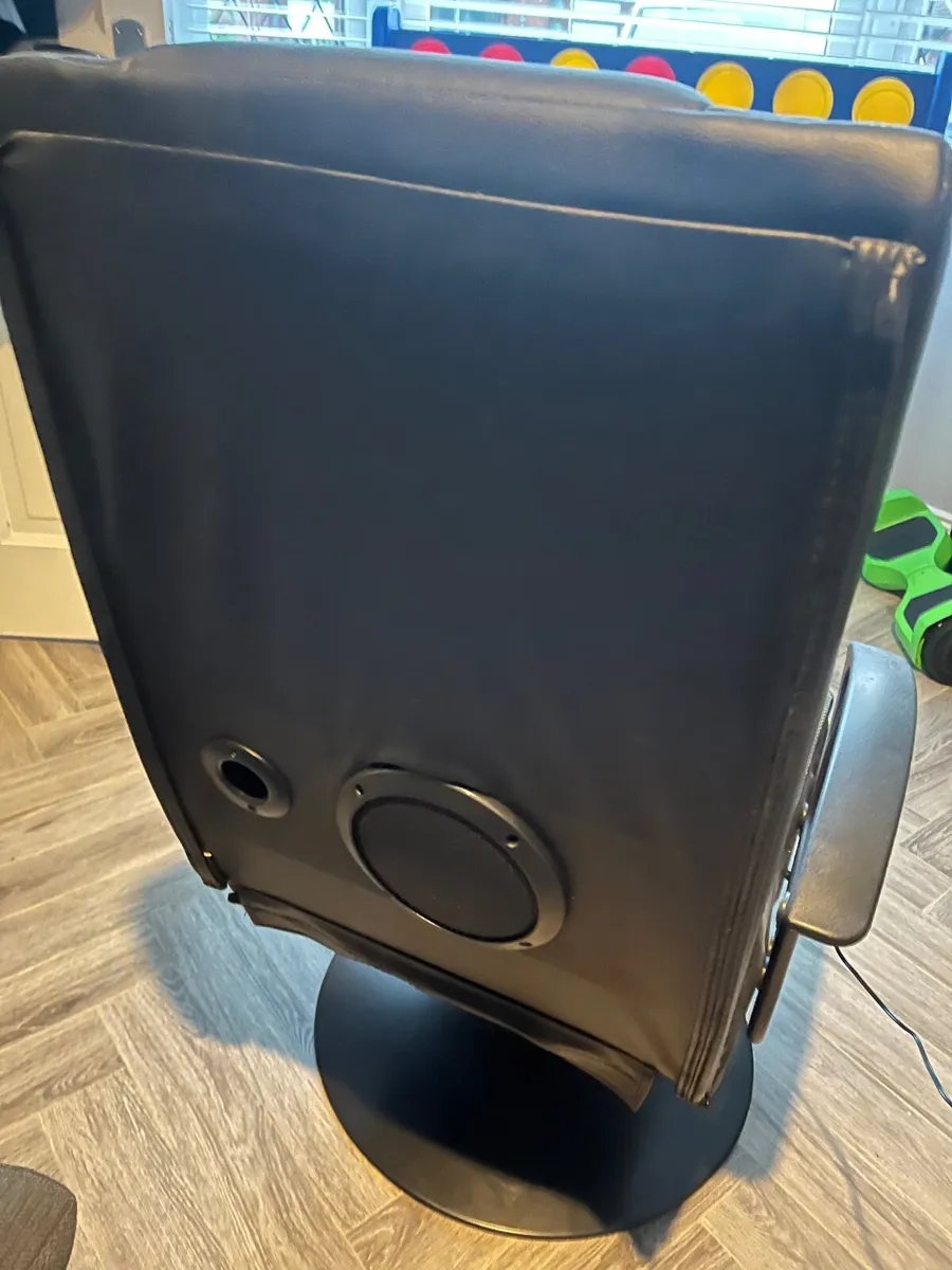 Gaming chair - Image 2