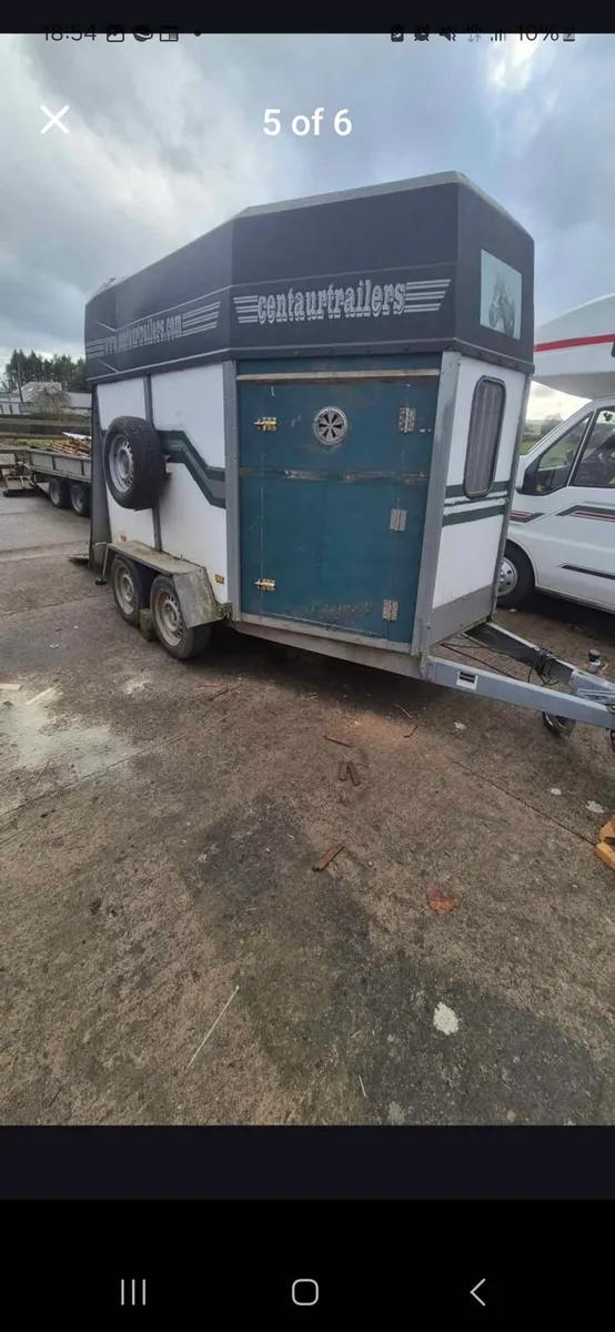 Horse box - Image 2