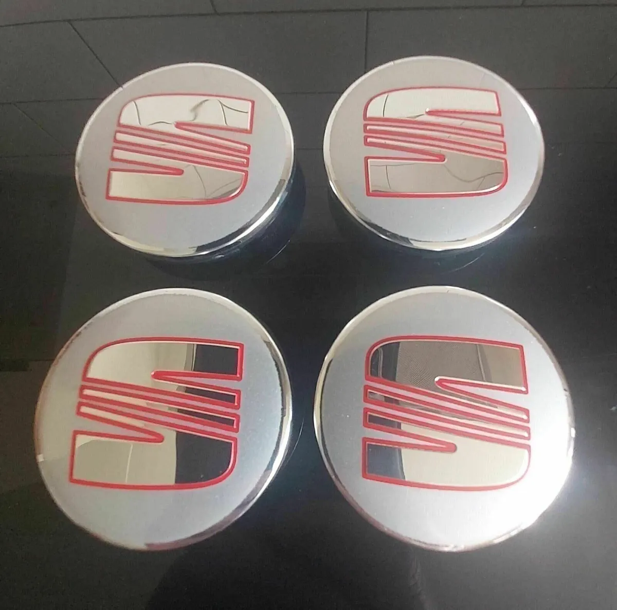 SEAT Centre Caps - FREE POST - Image 1