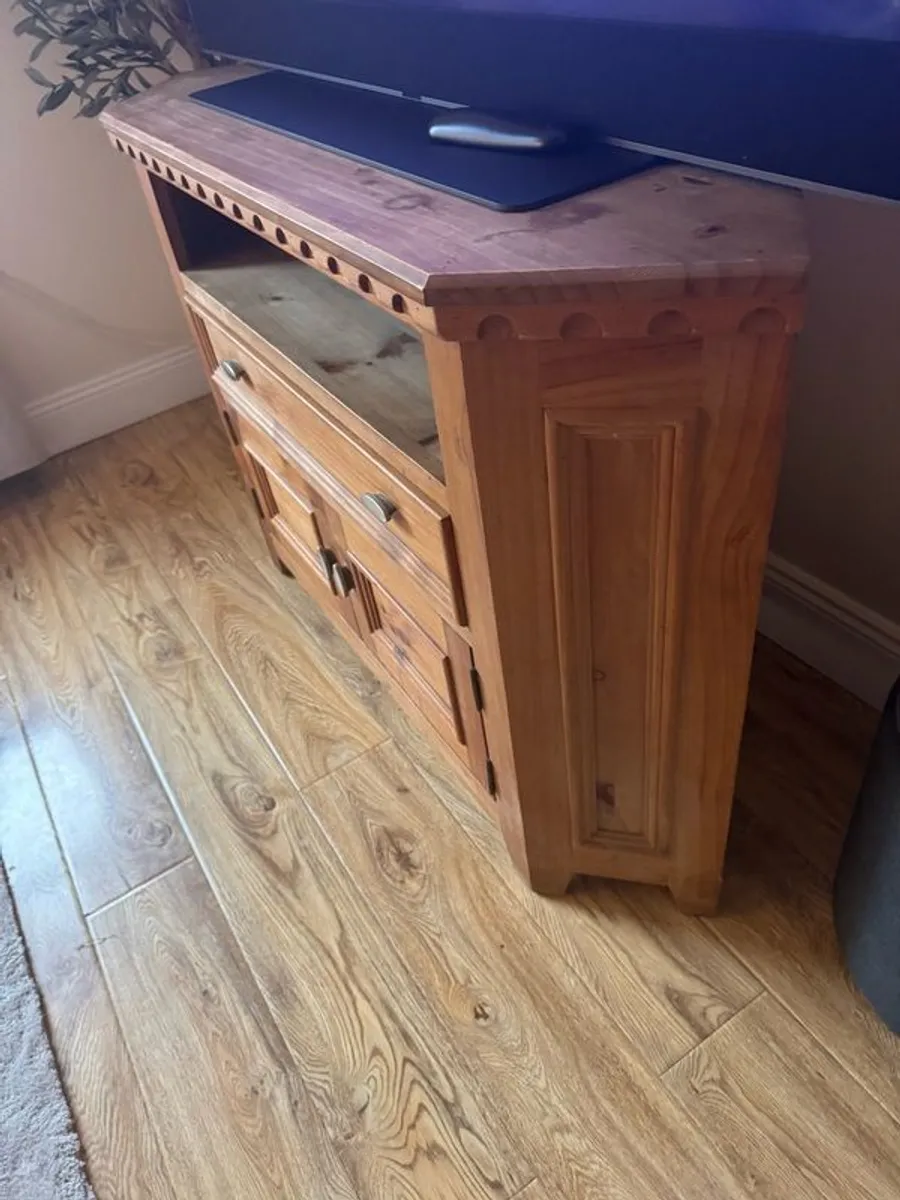 Corner TV Unit - Image 2