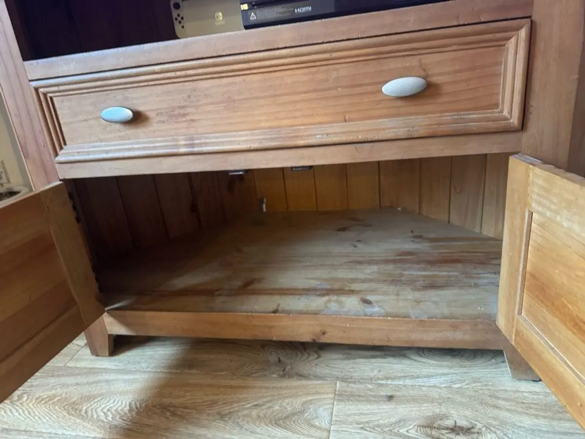 Corner TV Unit - Image 3