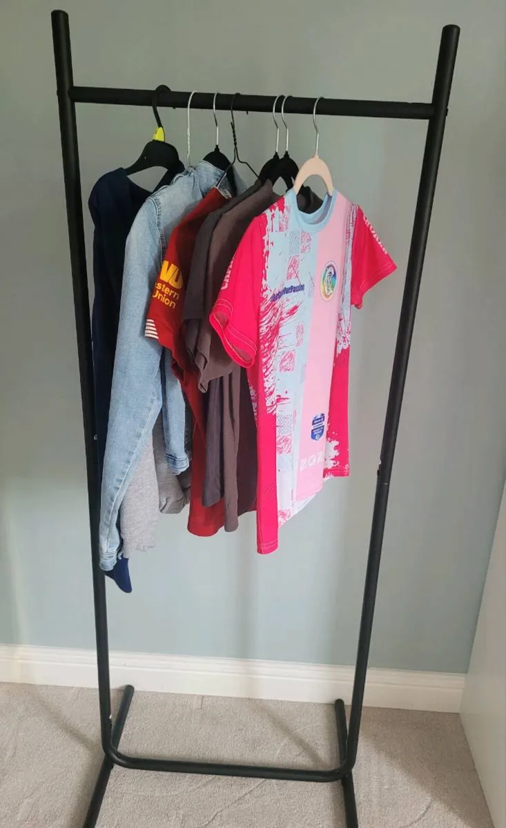 Clothes rail - Image 2