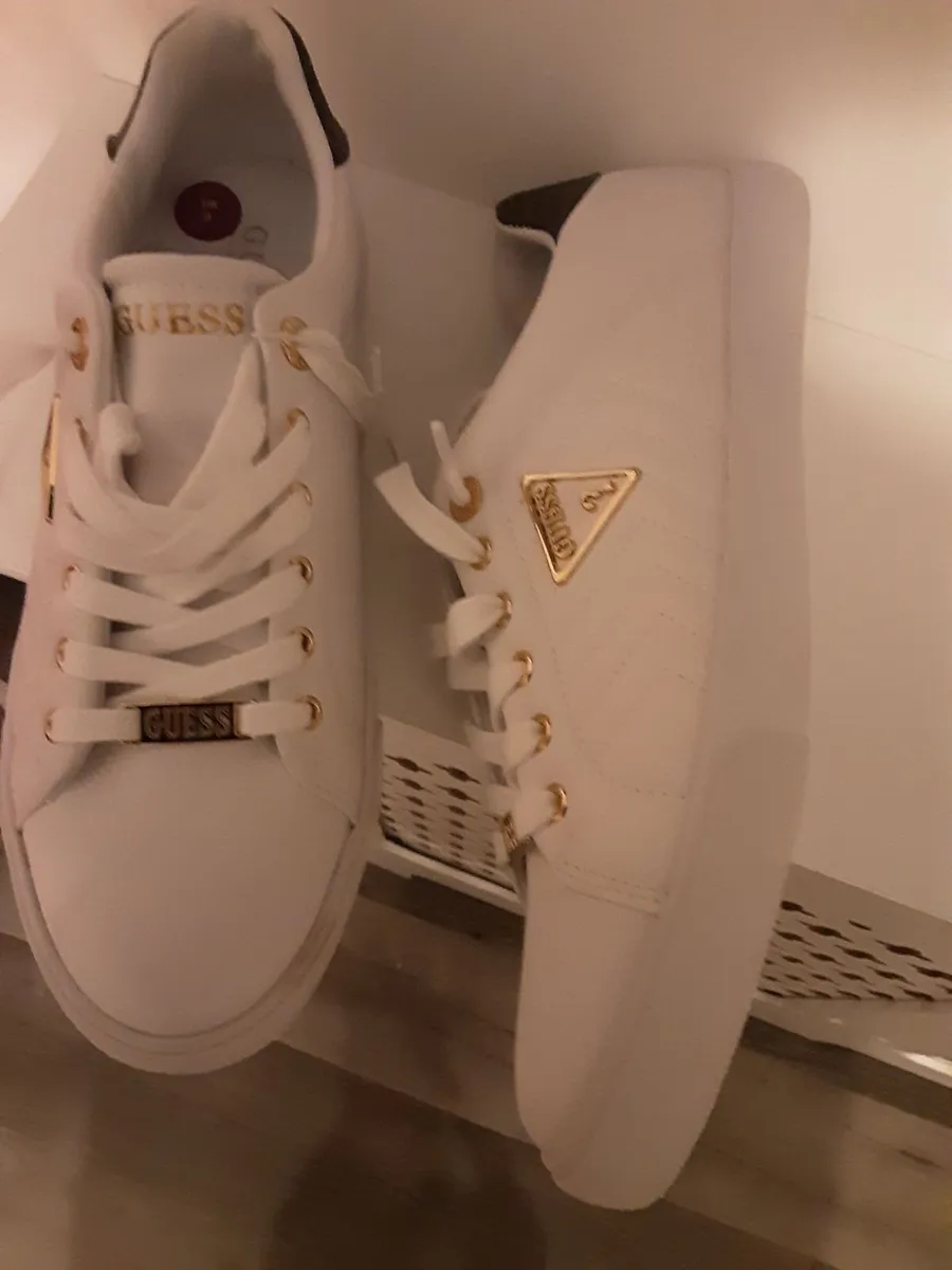 Ladies Guess white runners new - Image 2