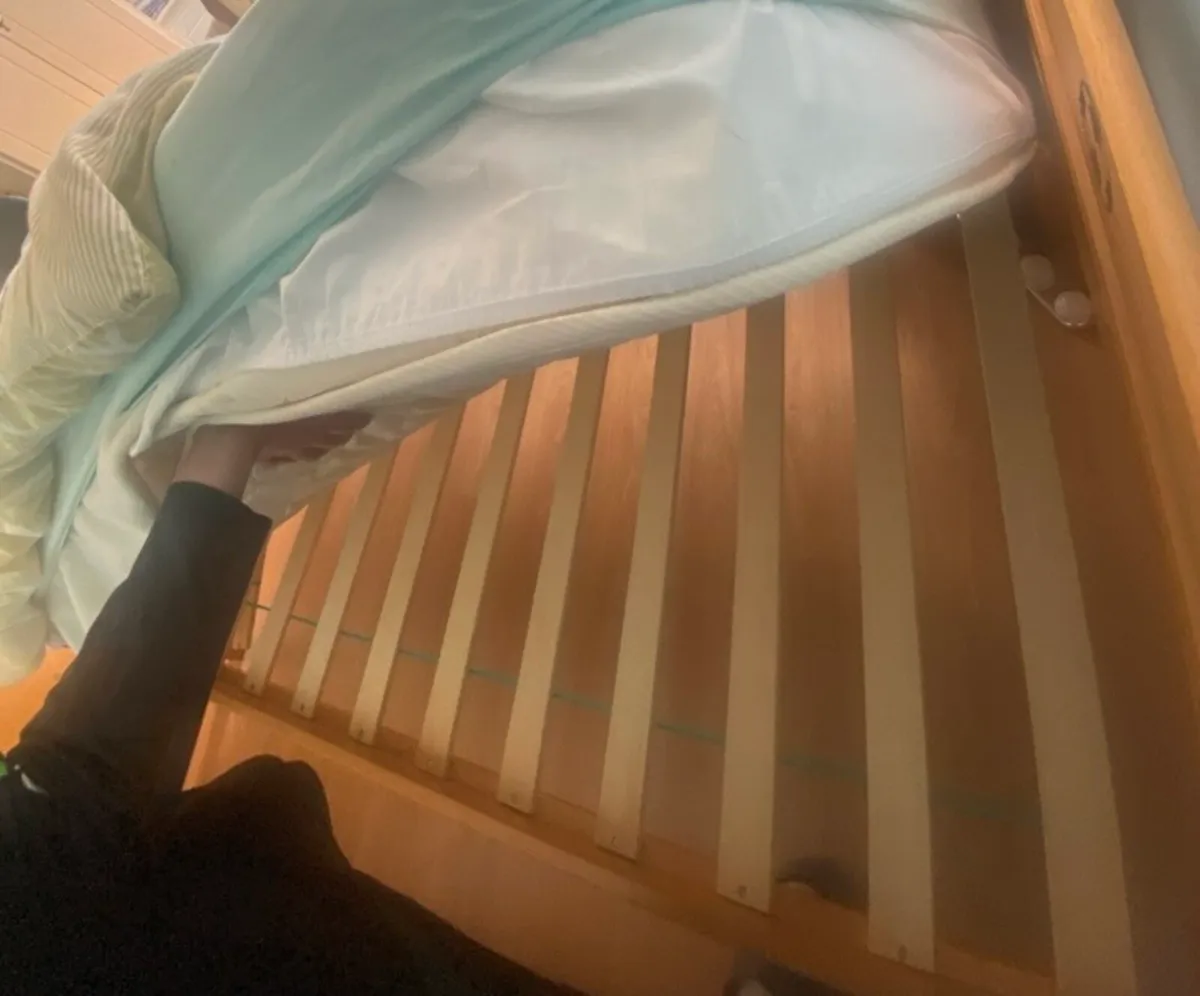 Bed frame and mattres - Image 4
