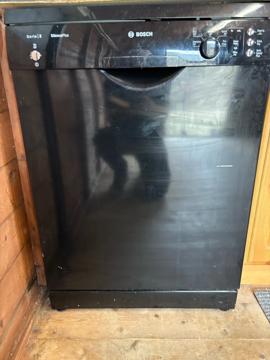 Cooker and Dishwasher - Image 1