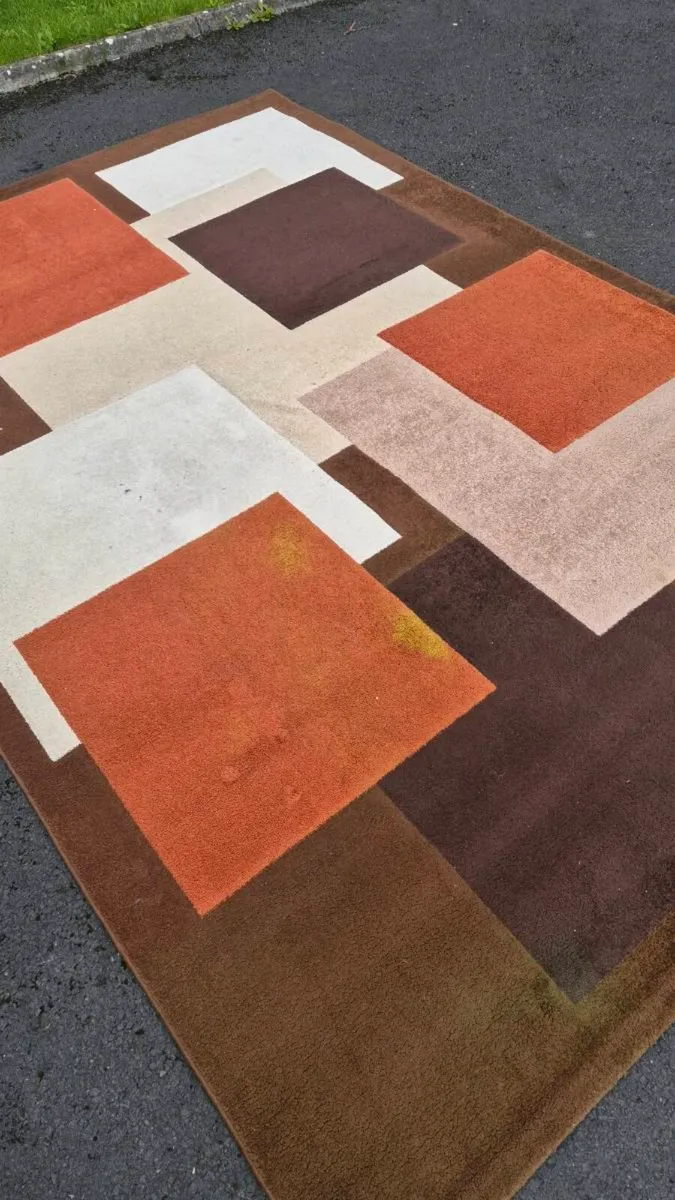 Rug - Image 2