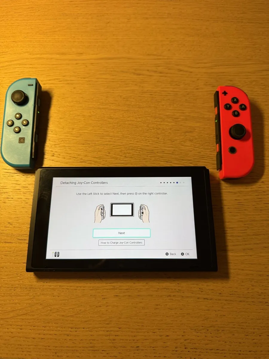 Nintendo Switch - Image 2