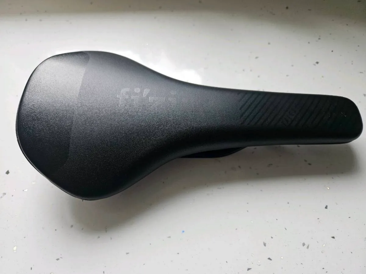 Saddle for road bike - Image 1