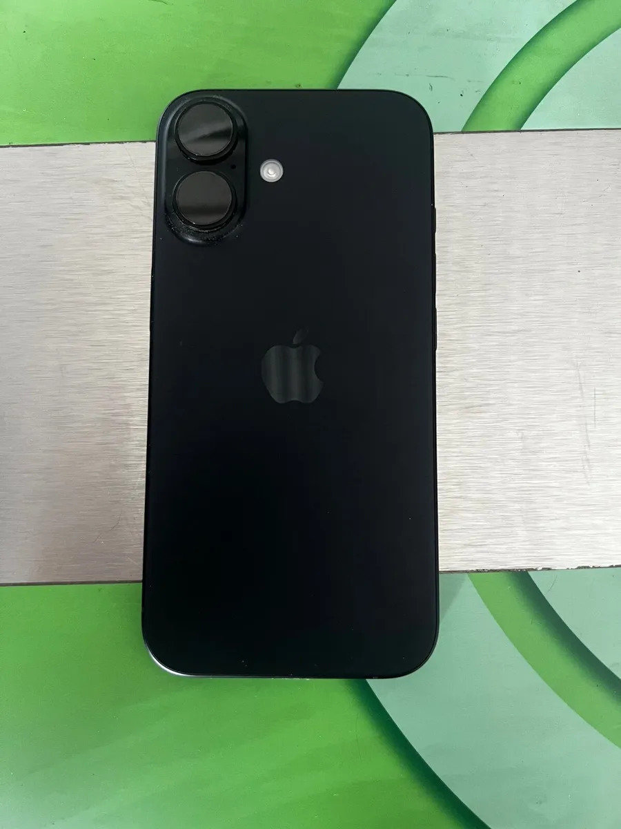 Iphone - Image 2