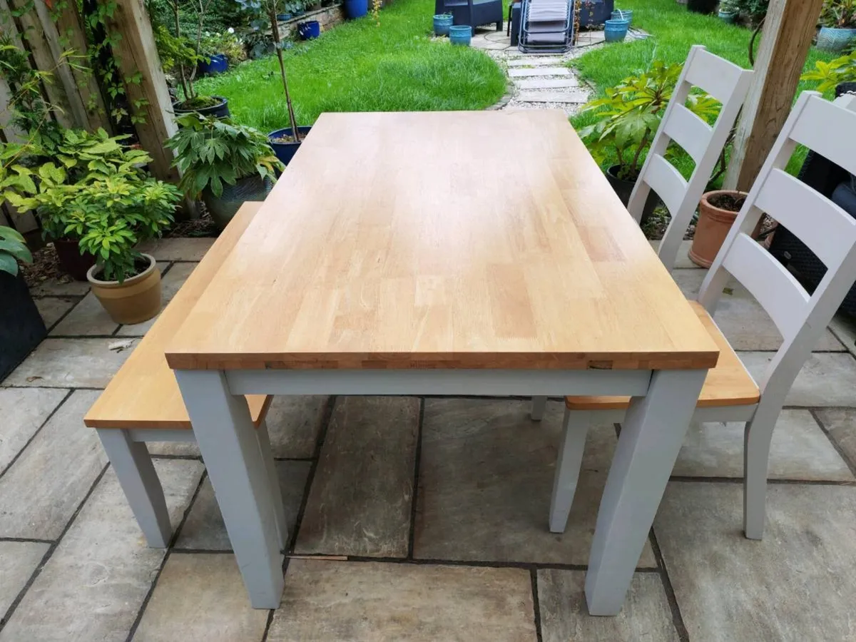 Kitchen dining table - Image 1