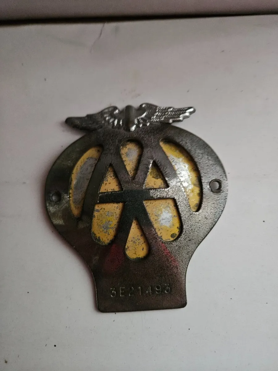 Vintage AA Badge - Image 3