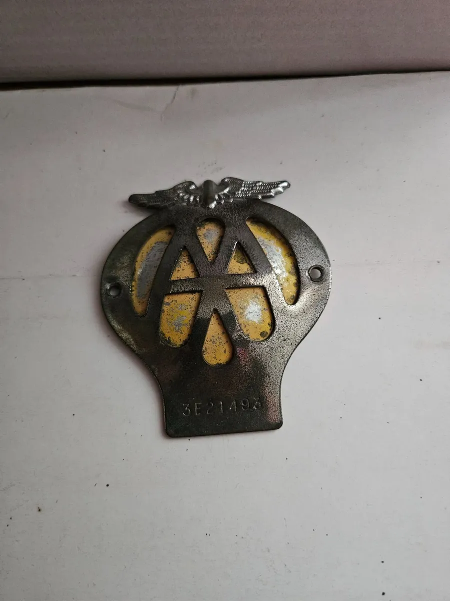 Vintage AA Badge - Image 4