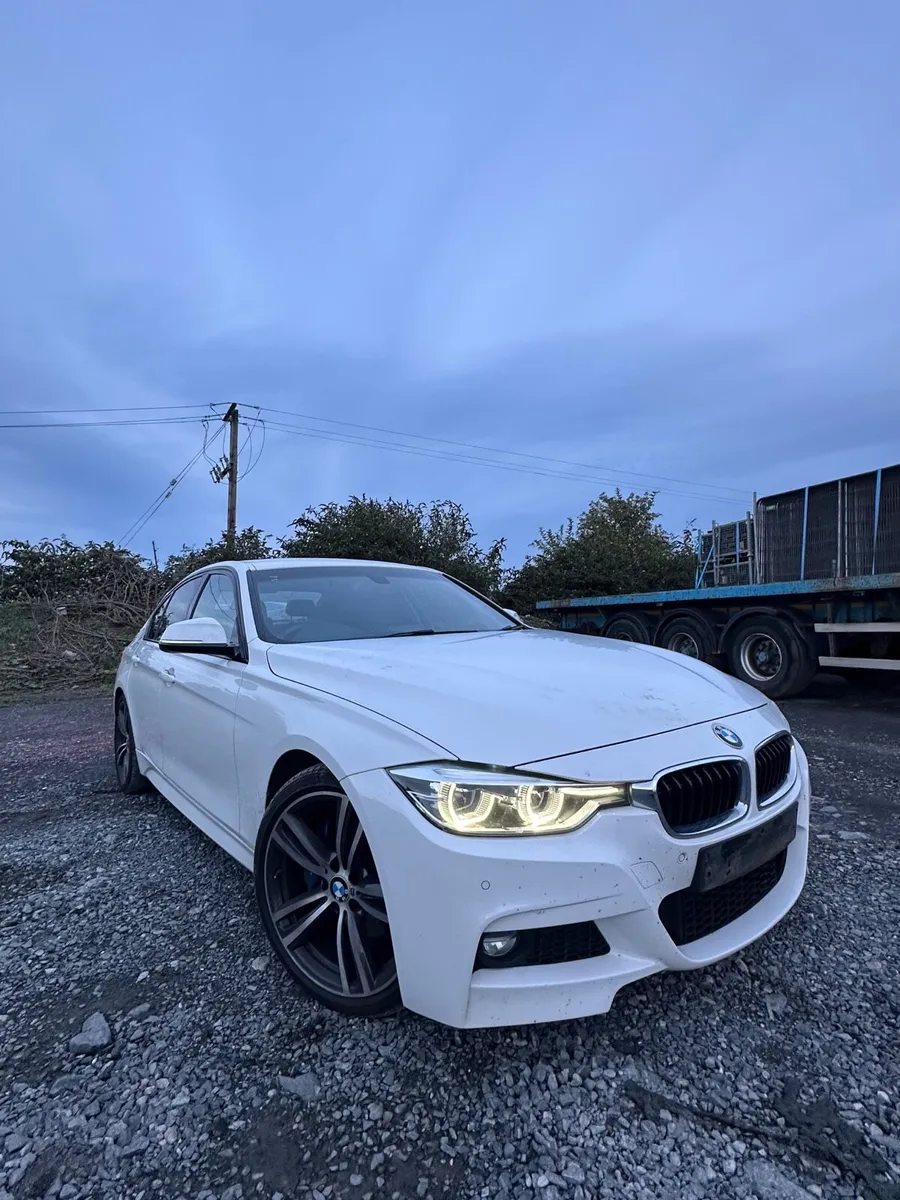 BMW 330e Msport Plus BREAKING ONLY - Image 2