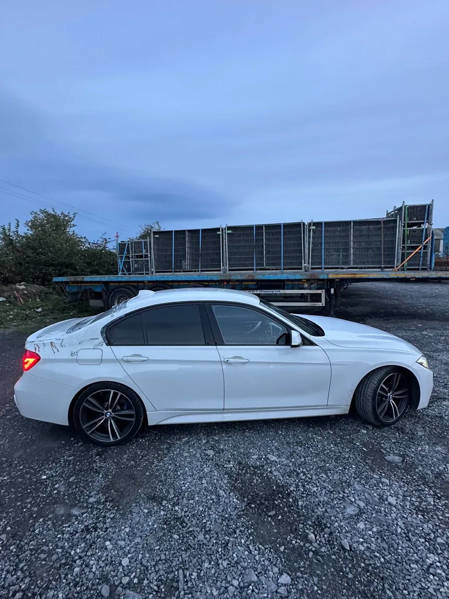 BMW 330e Msport Plus BREAKING ONLY - Image 3