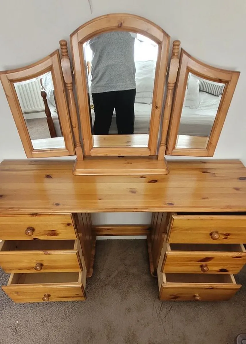 Solid Pine Vanity Unit - Image 4