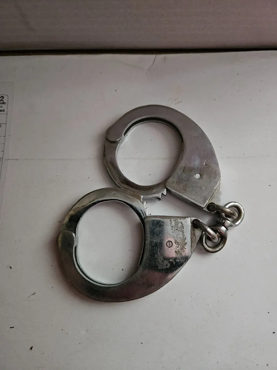 Vintage 1960's Police Handcuffs British Made - Image 3