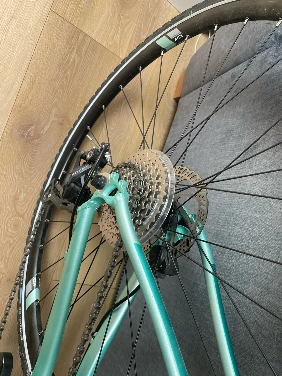 Ladies Boardman MTX8.6 Bike - Image 2