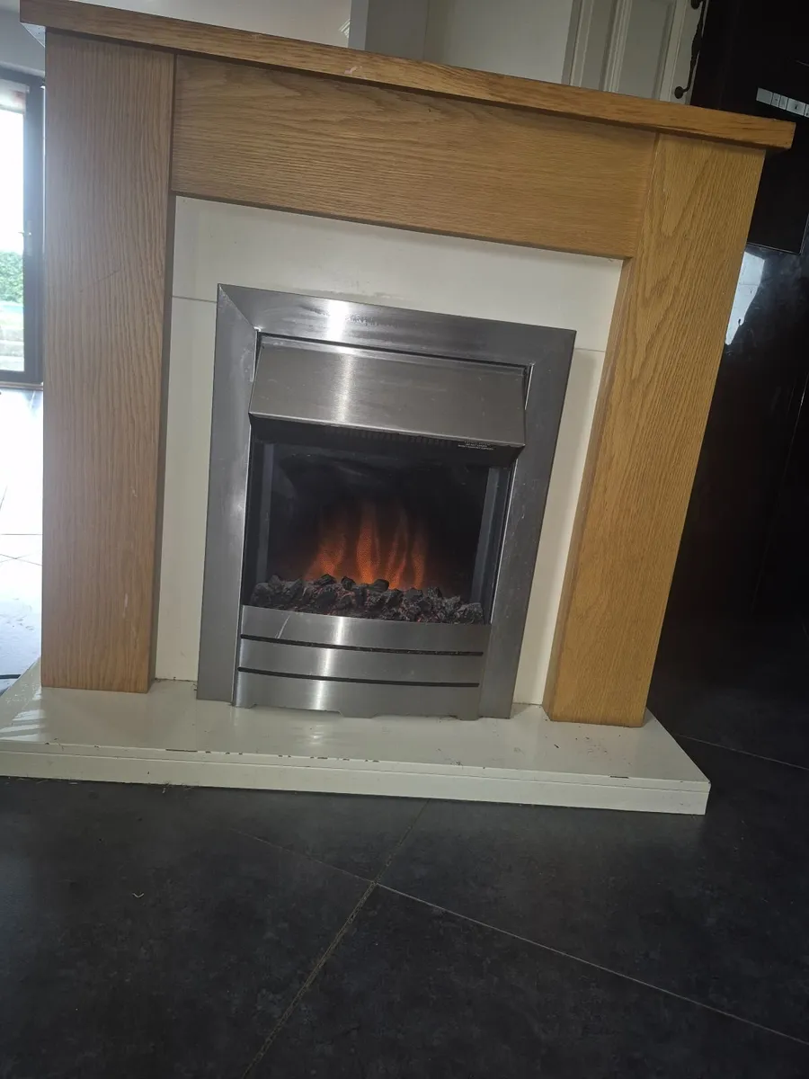 Electric fireplace - Image 2