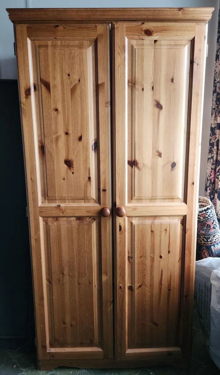 Wooden Wardrobe and King size bed with mattress - Image 3