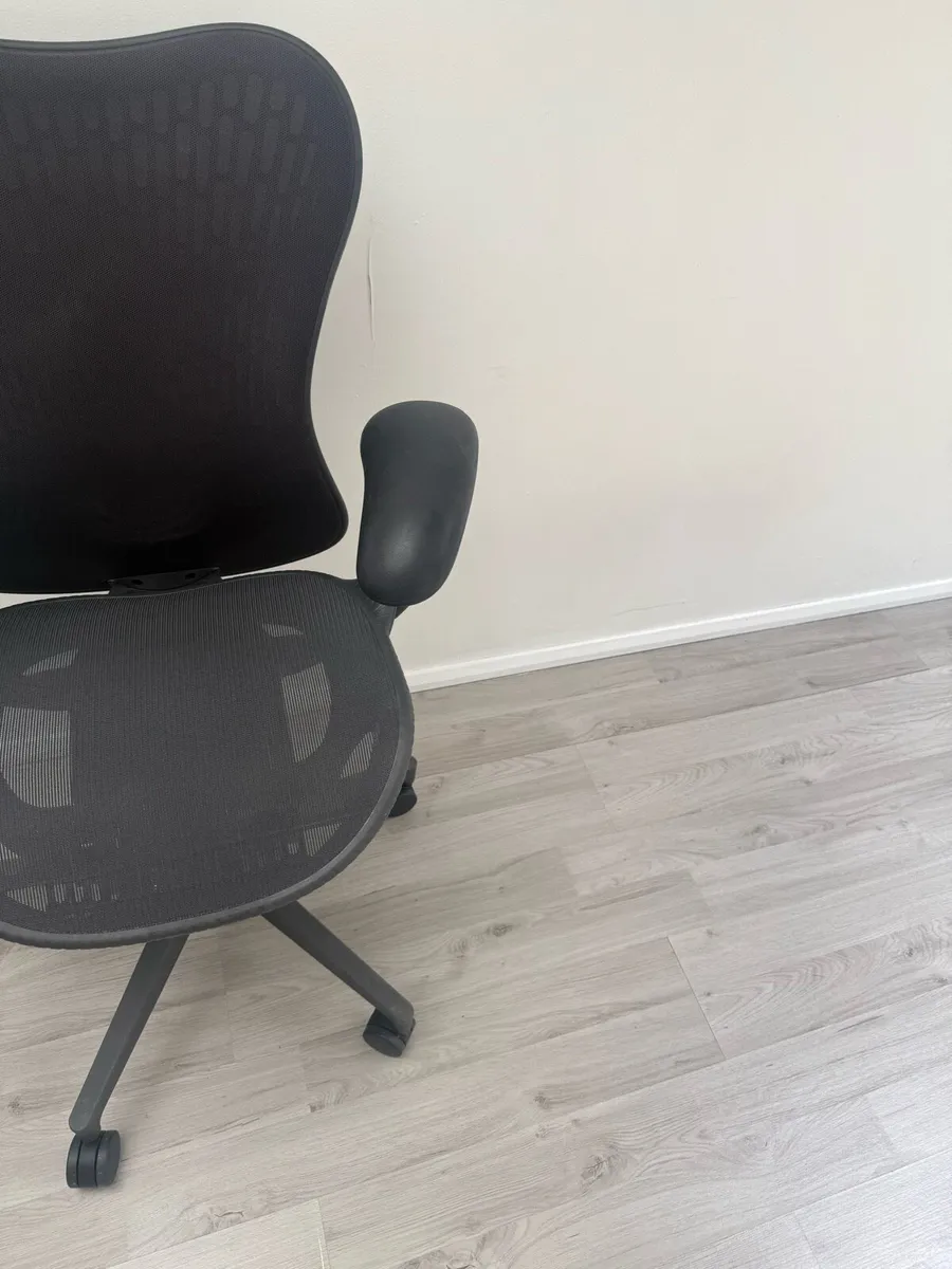 Herman Miller Mirra 2 Office Chair - Image 4