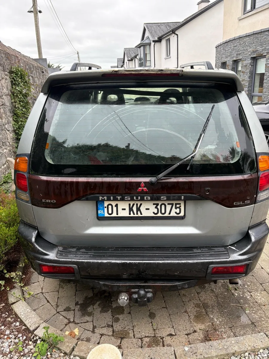 Mitsubishi Pajero - Image 4
