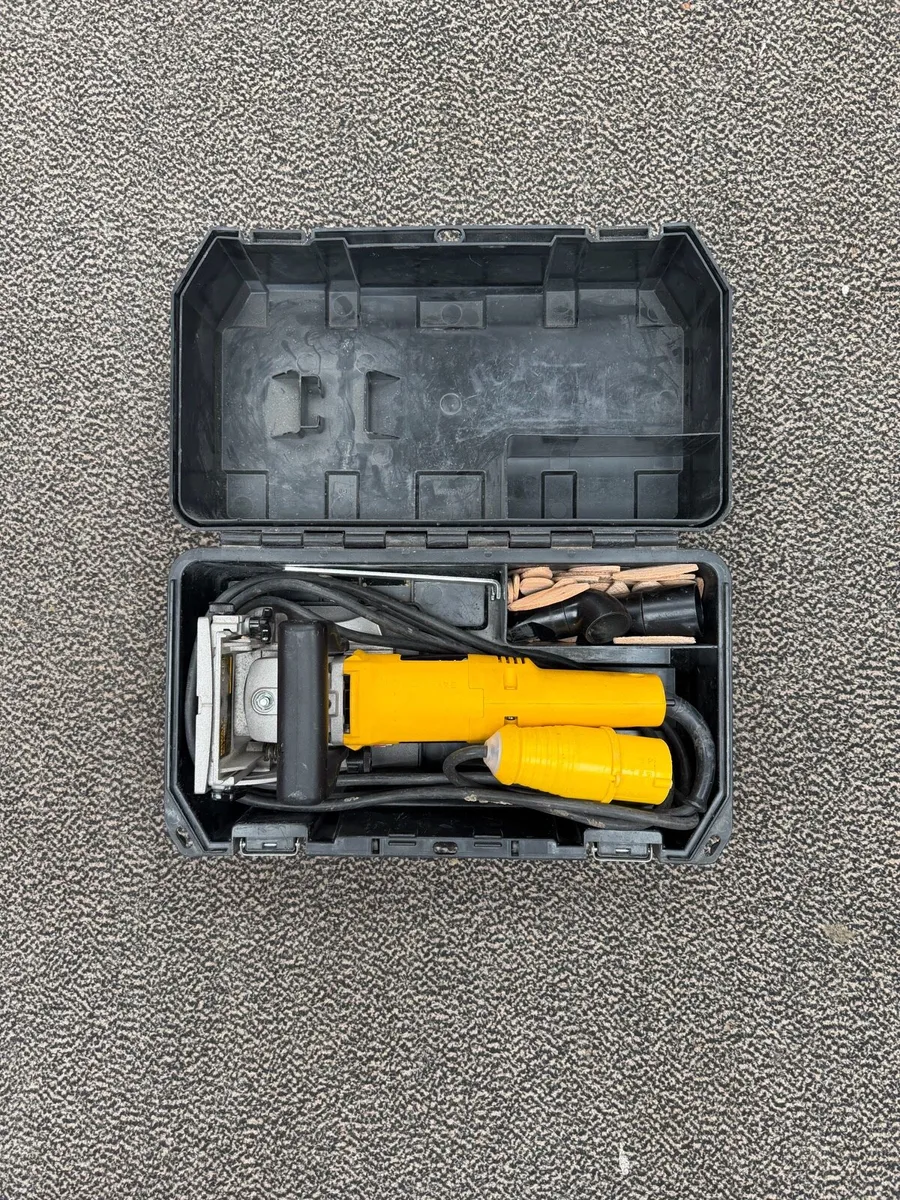 DeWalt DW682 professional biscuit jointe - Image 4