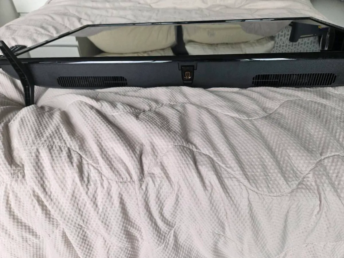 LG 43-inch 4k Smart TV - Image 2