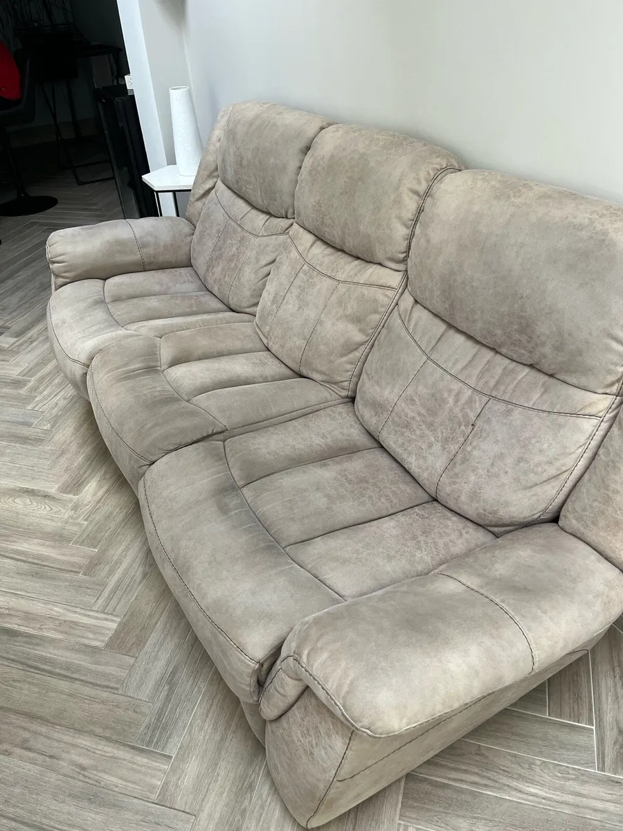 3 seater recliner couch - Image 2