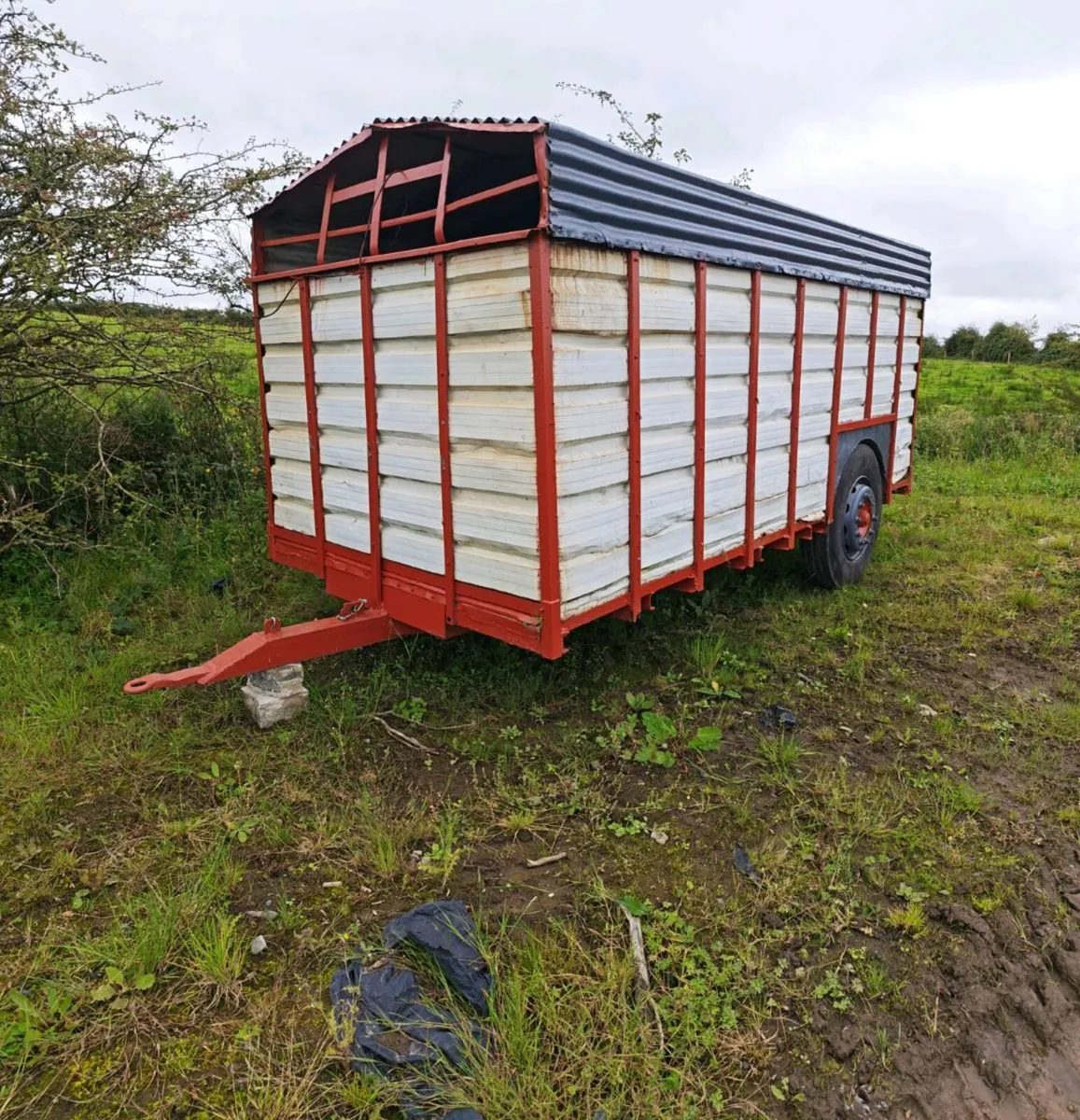 14x7 cattle trailer - Image 1