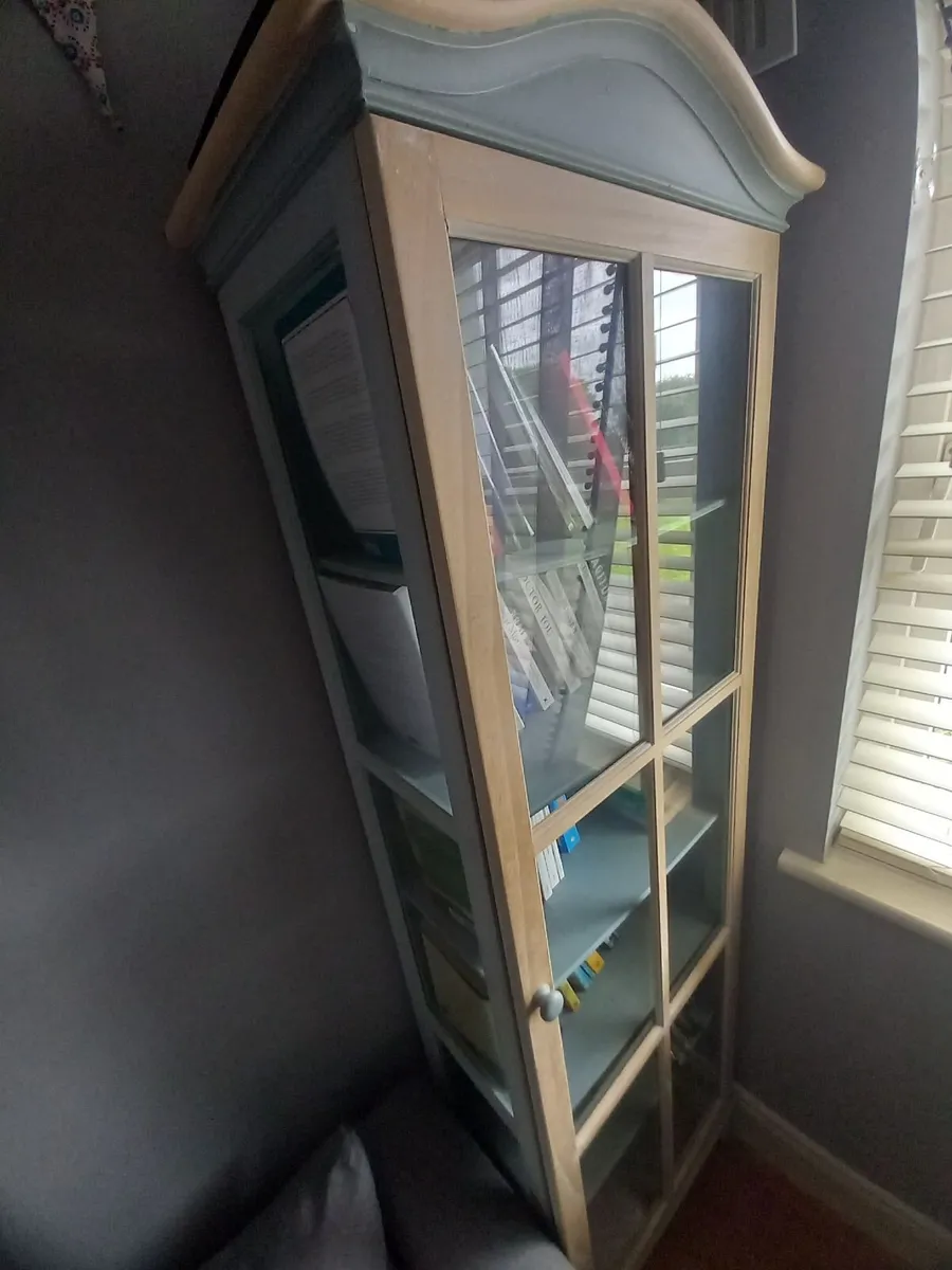 Shelving units x 2 - Image 1
