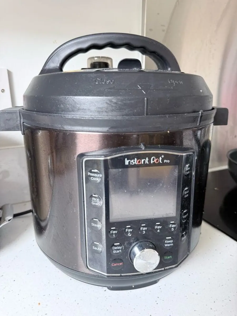 Instant Pot Pro 10-in-1 Electric Multi Functional Cooker - Image 1