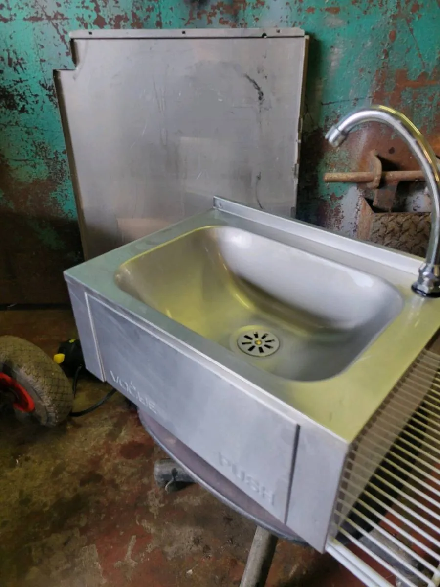 Sink Hand Wash Knee Operated Sink VOGUE - Image 1