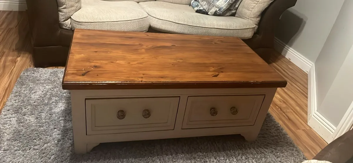 Coffee table - Image 1