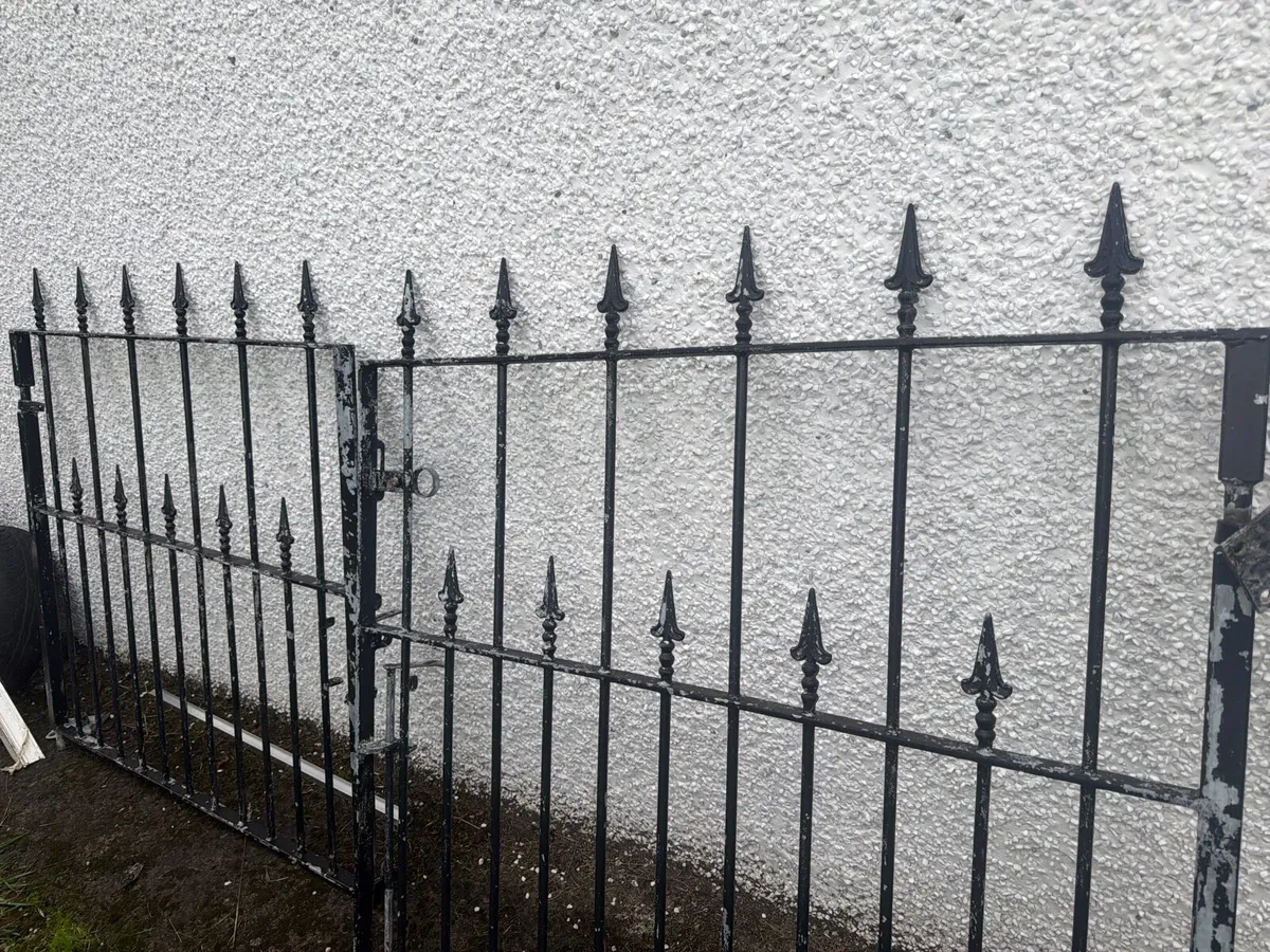 Gates - Image 2