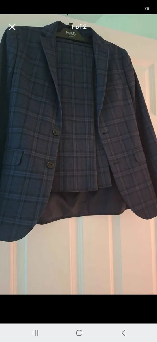 Boys suit - Image 1