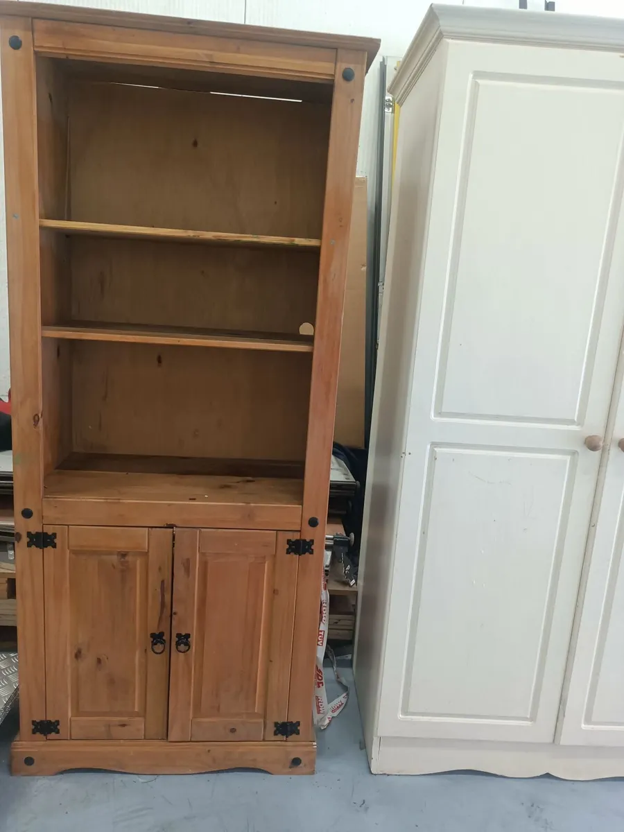 Cabinet - Image 2