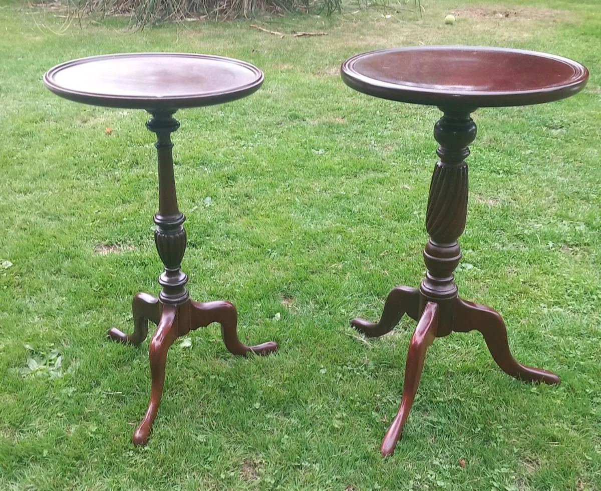 Antique wine or pedestal tables, D18 - Image 1
