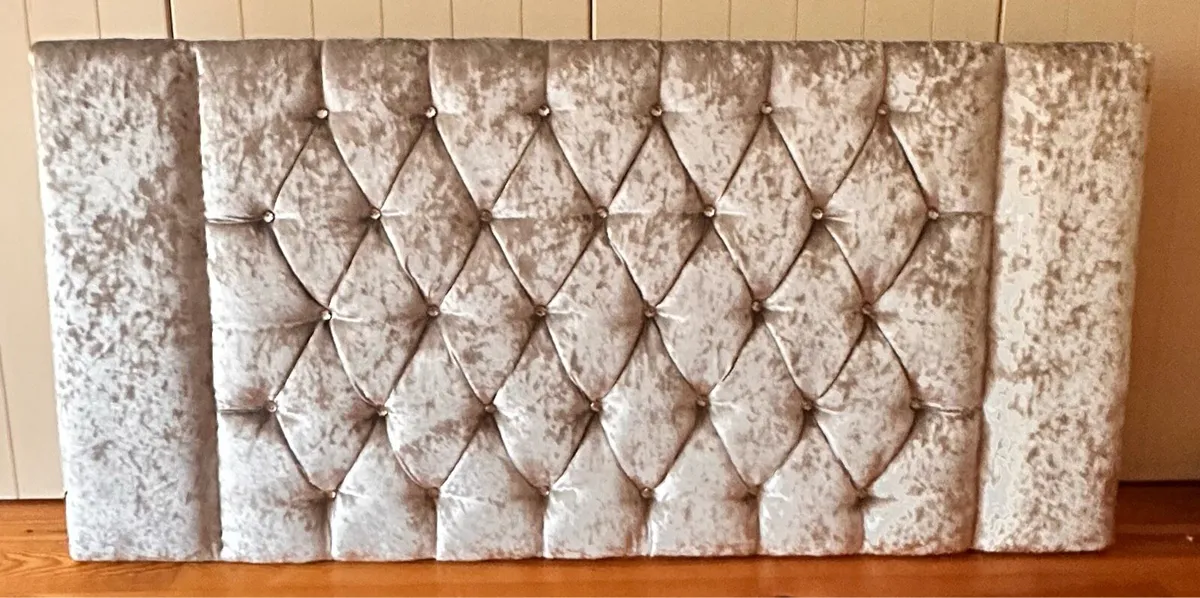 Silver Crushed Velvet Tufted Headboard - 5ftx2.5ft - Image 2