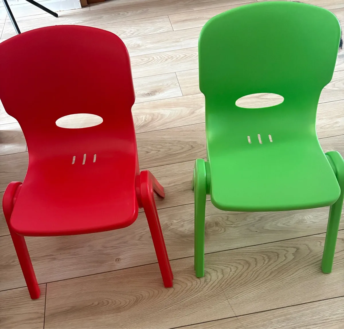 Smyths kids chair - Image 2