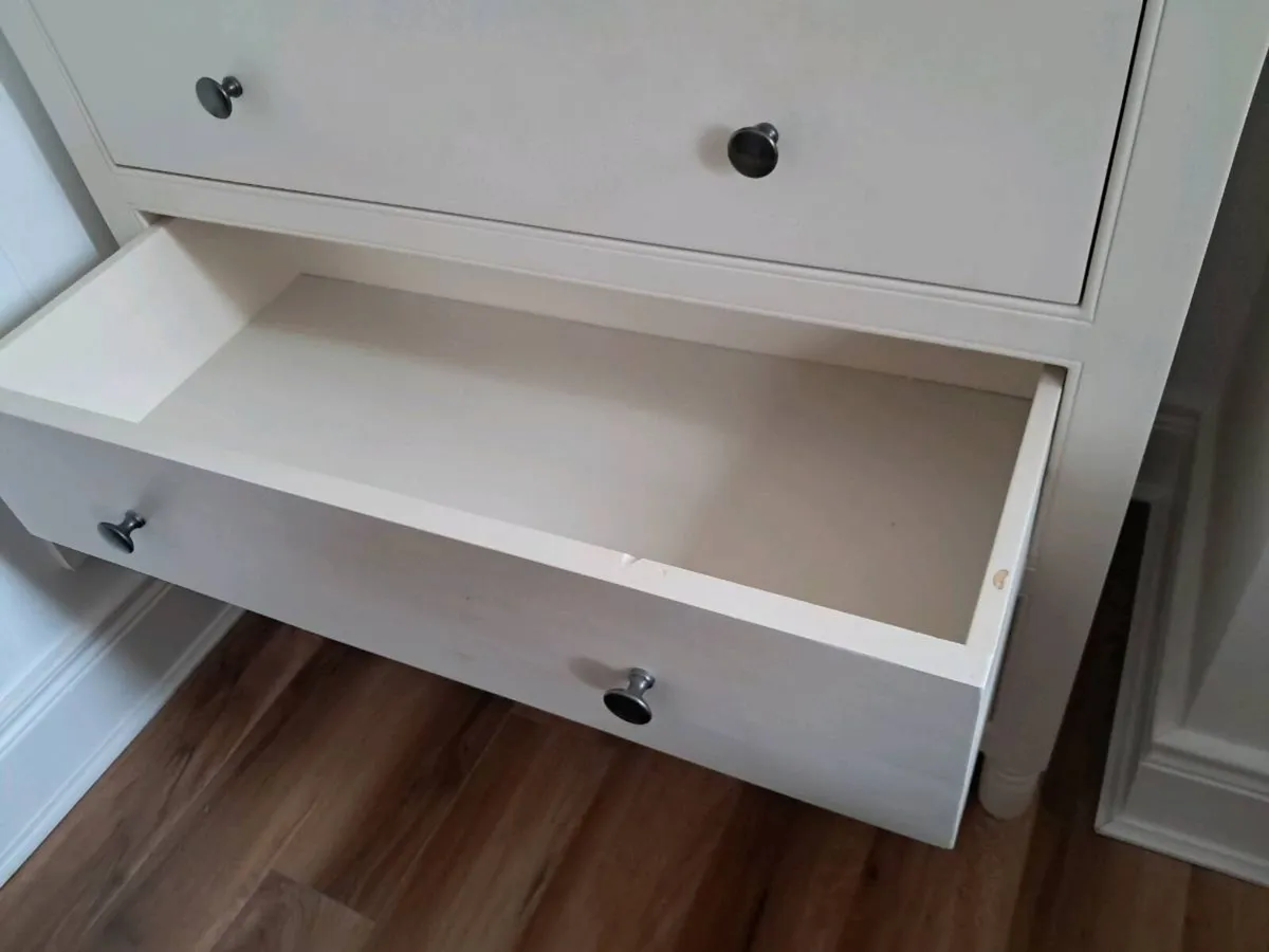 Wardrobe. Chest Of Drawers.Locker - Image 3