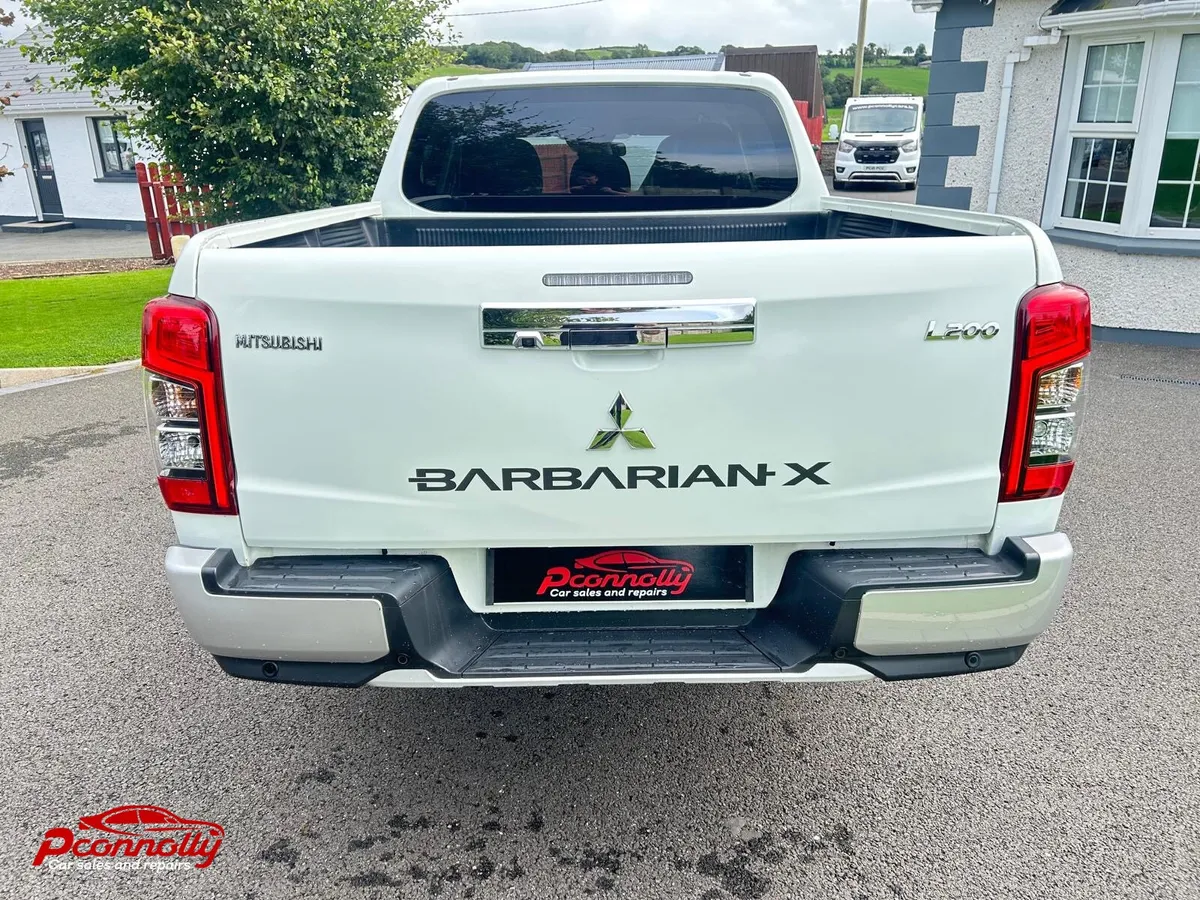 2021 Mitsubishi L200 Barbarian X Auto Di-D - Image 4