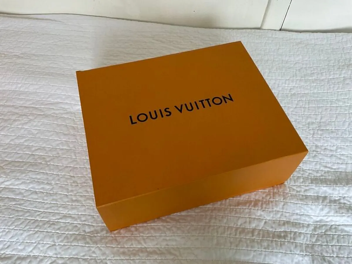 Louis Vuitton Alma PM Black Epi leather handbag - Image 3